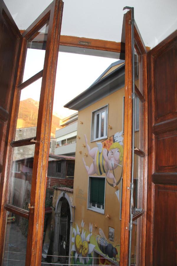 La Porta Sui Monti Di Luna Carrara Bagian luar foto