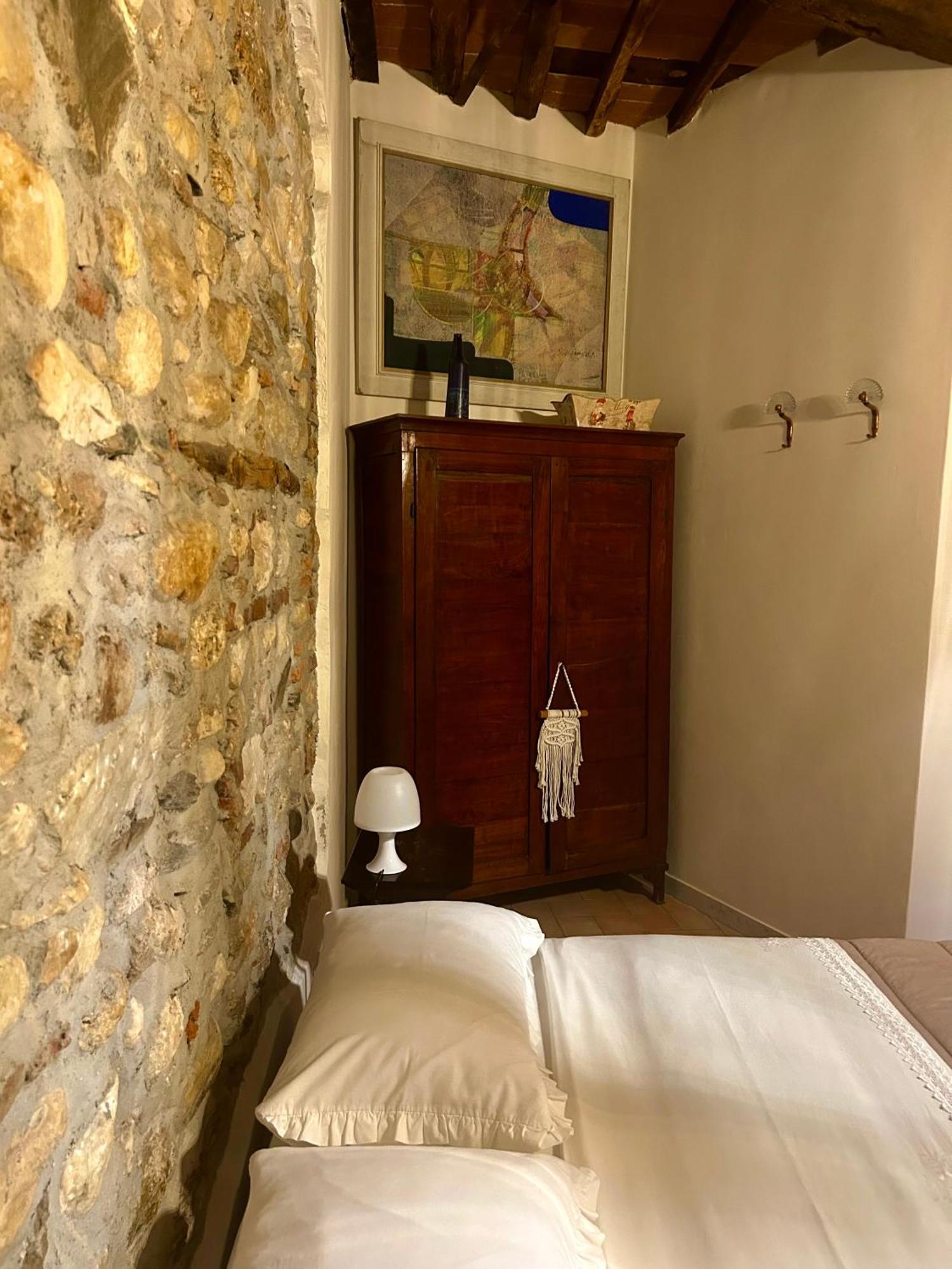 La Porta Sui Monti Di Luna Carrara Bagian luar foto